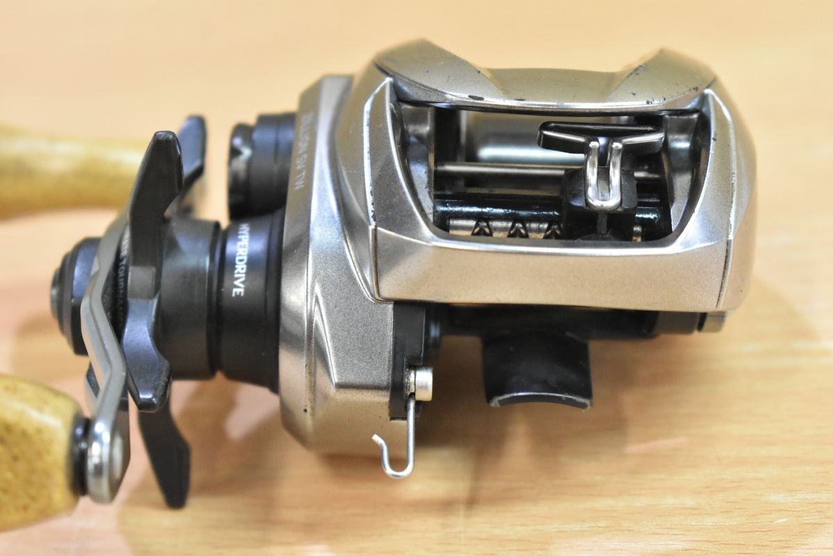 ダイワ 21 ジリオン SV TW 1000H 右 ハンドルノブカスタム DAIWA ZILLION ベイトリール バスフィッシング バス釣り ブラックバス 等