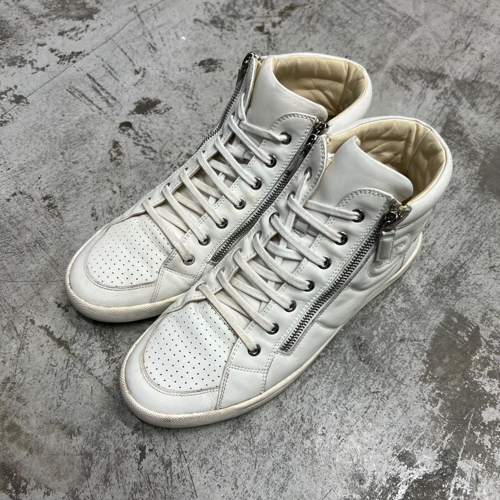 CHANEL ダブルジップ ココマーク レザー ハイカット スニーカー