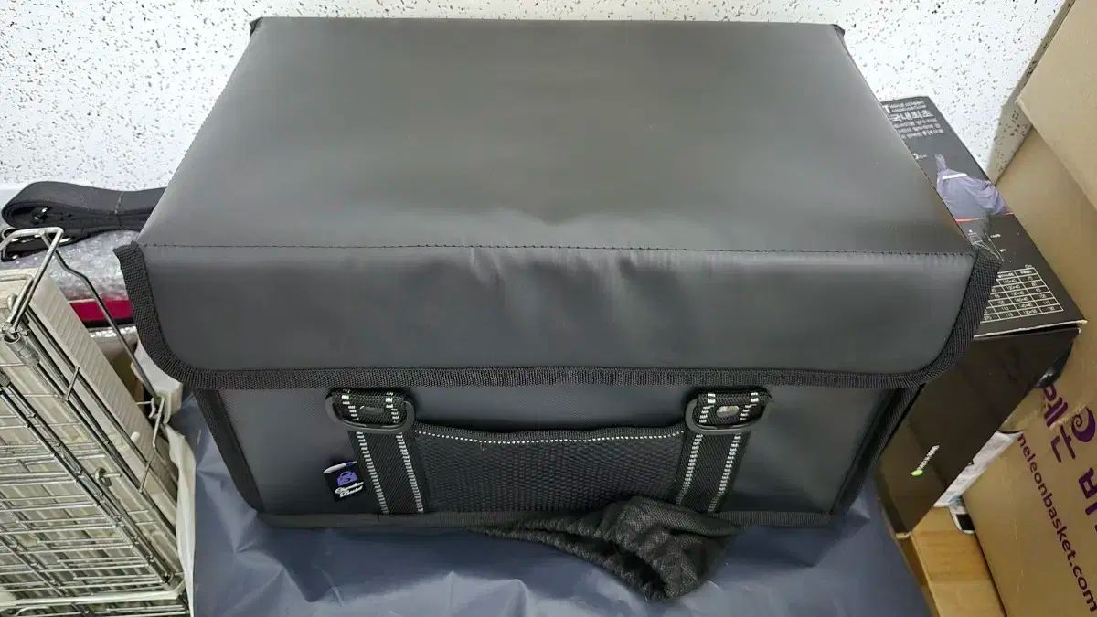 販売