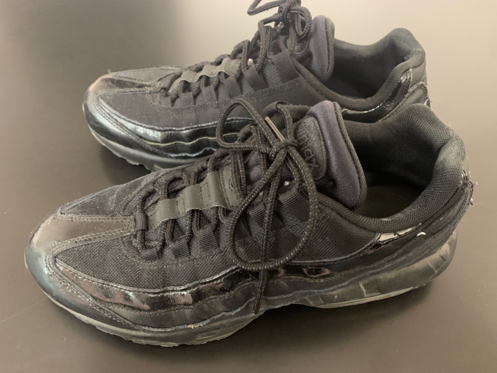 エアマックス95トリプルブラック27㎝/AIRMAX95 TRIPLEBLACK - メルカリ