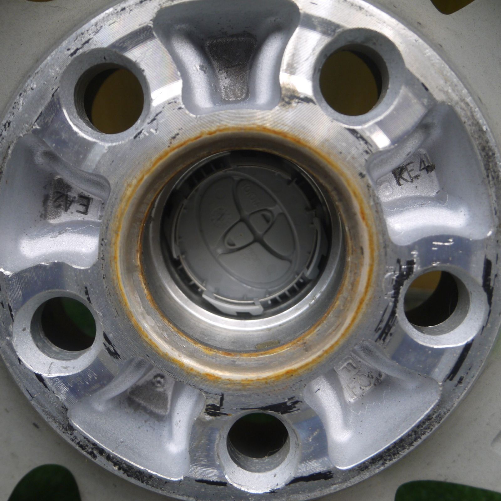 送料無料* 4本価格☆トヨタ 20系 アルファード ハイブリッド 純正