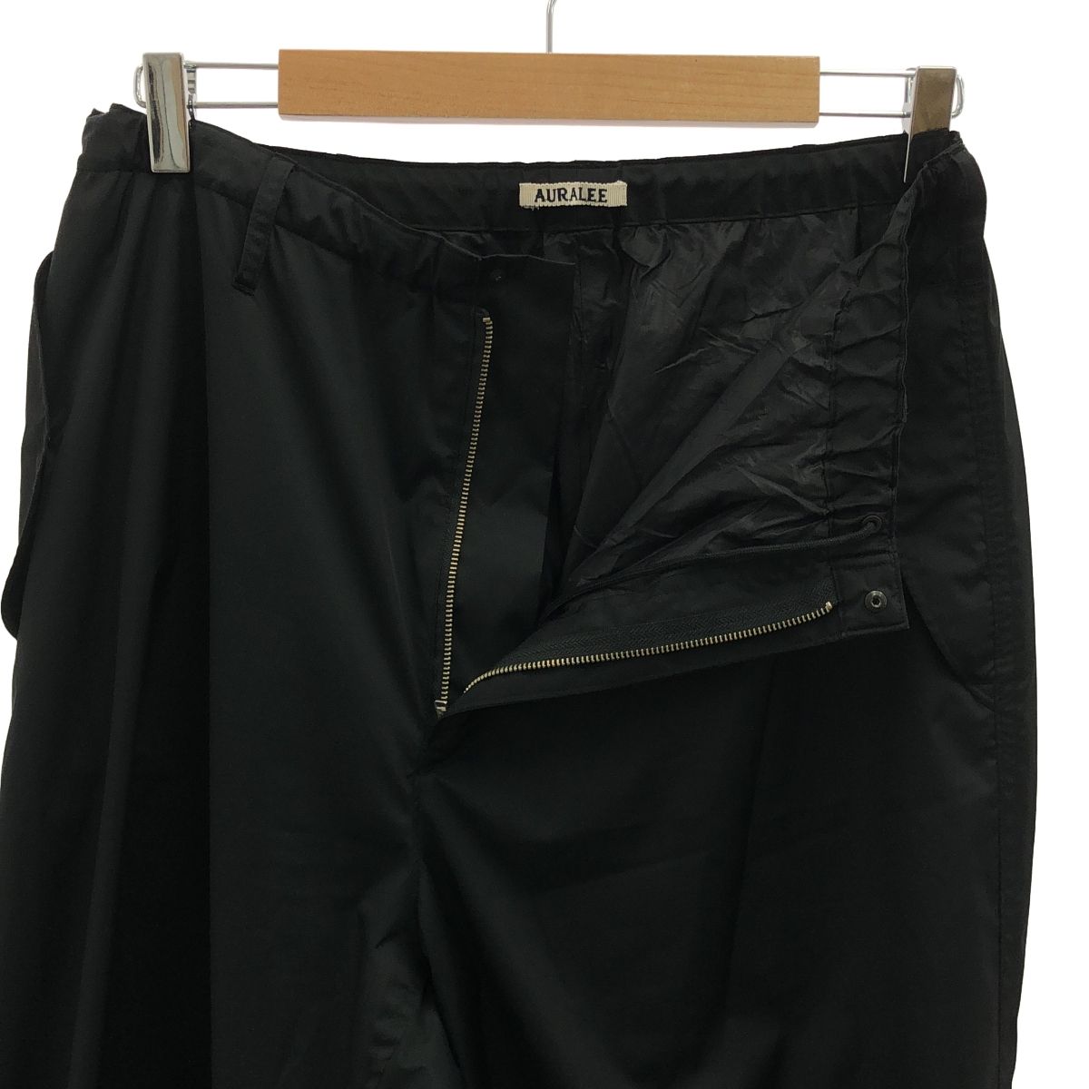 AURALEE / オーラリー | HARD TWIST POLYESTER SATIN LAMINATE FIELD