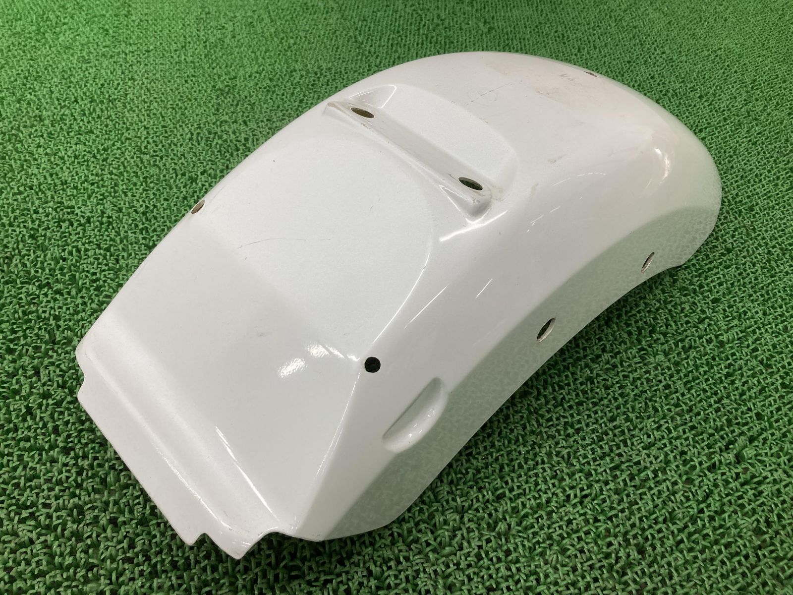 シャドウスラッシャー400 リアフェンダー パール MCL ホンダ 純正 NC40 ShadowSlasher400 割れ欠け無し 品薄 希少品 【中古】 95 シャドウスラッシャー400 リアフェンダー パール MCL ホンダ 純正 中古