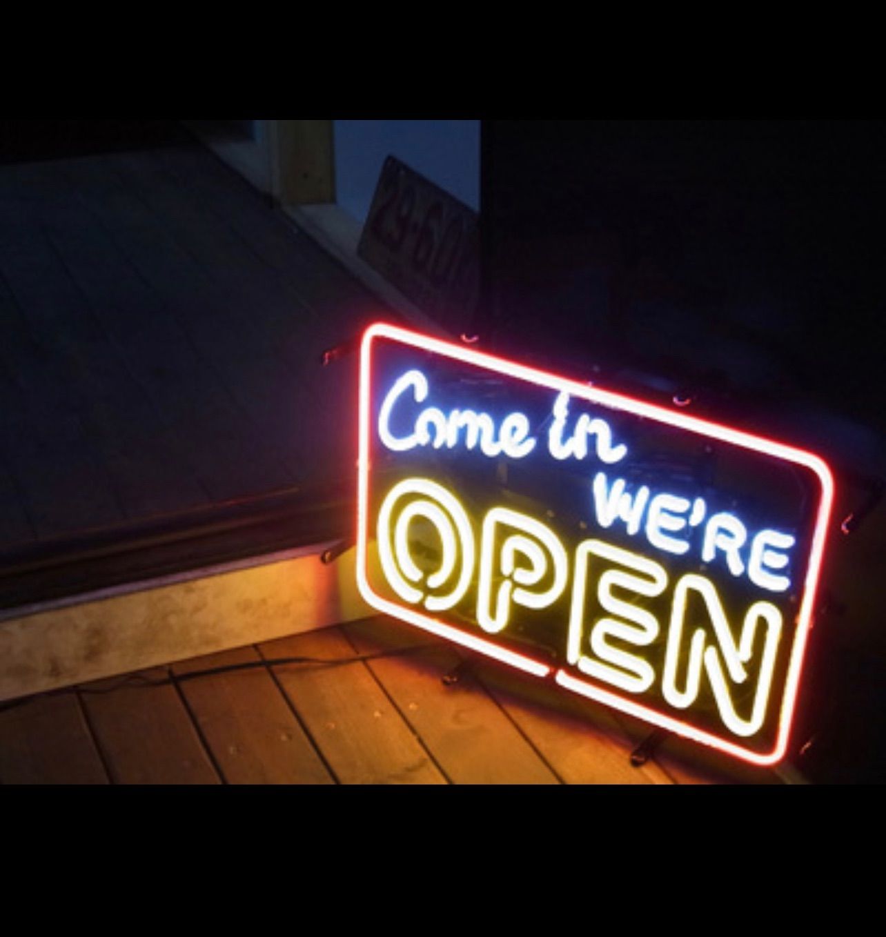 アメリカン ネオンサイン COME IN WE'RE OPEN インテリア - メルカリ