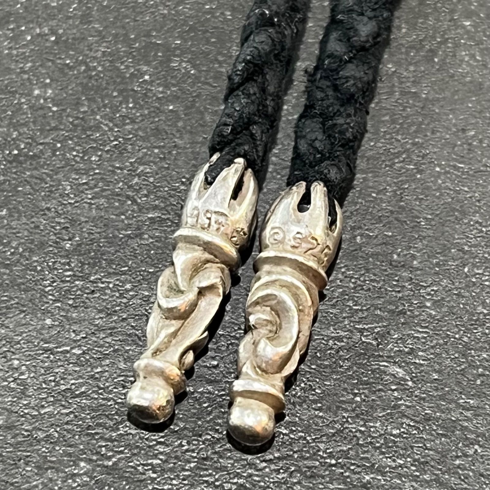 クロムハーツ タイニーレザーブレード スモール スクロール ボロチップ