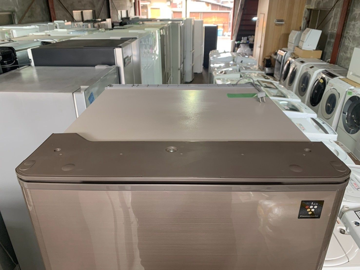 大阪送料無料☆3か月保障付き☆冷蔵庫☆シャープ☆5ドア☆2020年☆SJ  