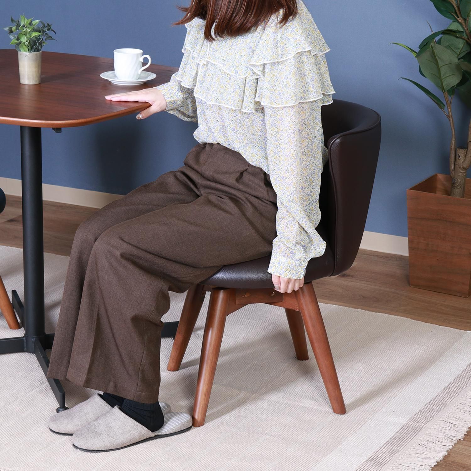 ダイニングチェア ブラウン