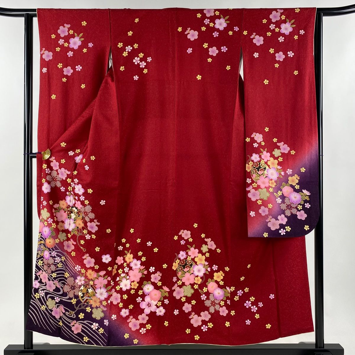 振袖 身丈154cm 裄丈63cm S 袷 桜 鞠 銀通し 金彩 赤 正絹 美品 振袖 身丈154cm 裄丈63cm S 袷 桜 鞠 銀通し 金彩 赤 正絹 美品