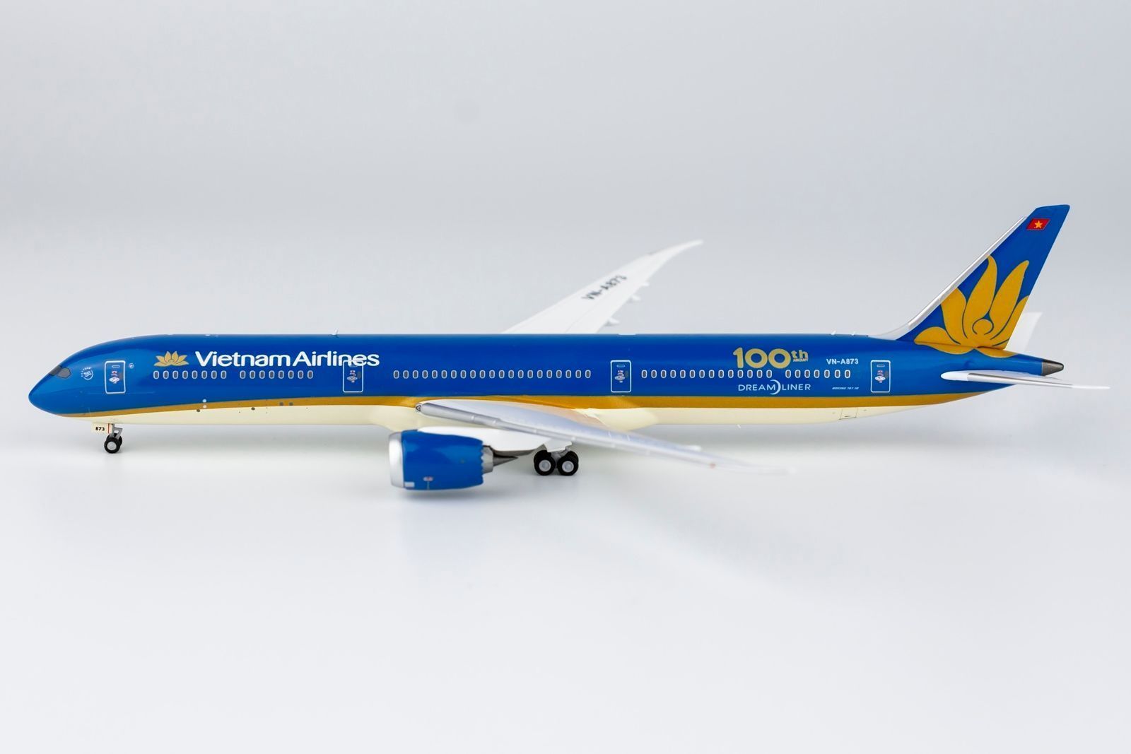 NGmodel ベトナム航空 787-10 VN-A873 1|400 56016