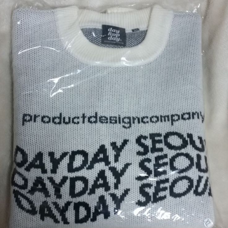 DAYDAY SEOUL logo knit( レディス) - ばらえてぃはうす - メルカリ