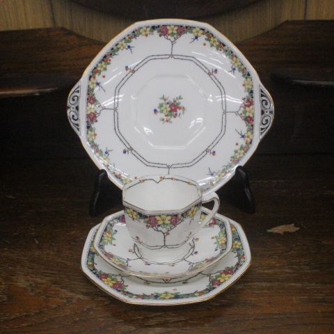 1928年-1936年頃 アンティーク ロイヤルドルトン DOULTON トリオ