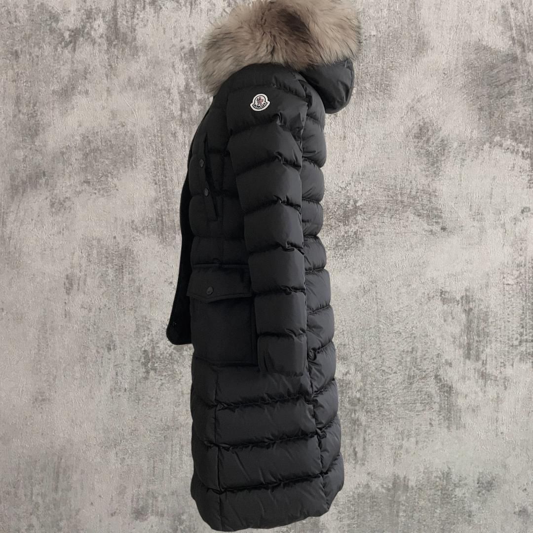 【新品未使用】MONCLER クロエ ダウンジャケット foxfur TG5　黒 定価40万円！！☆新品未使用タグ付き☆ MONCLER KHLOE ダウン