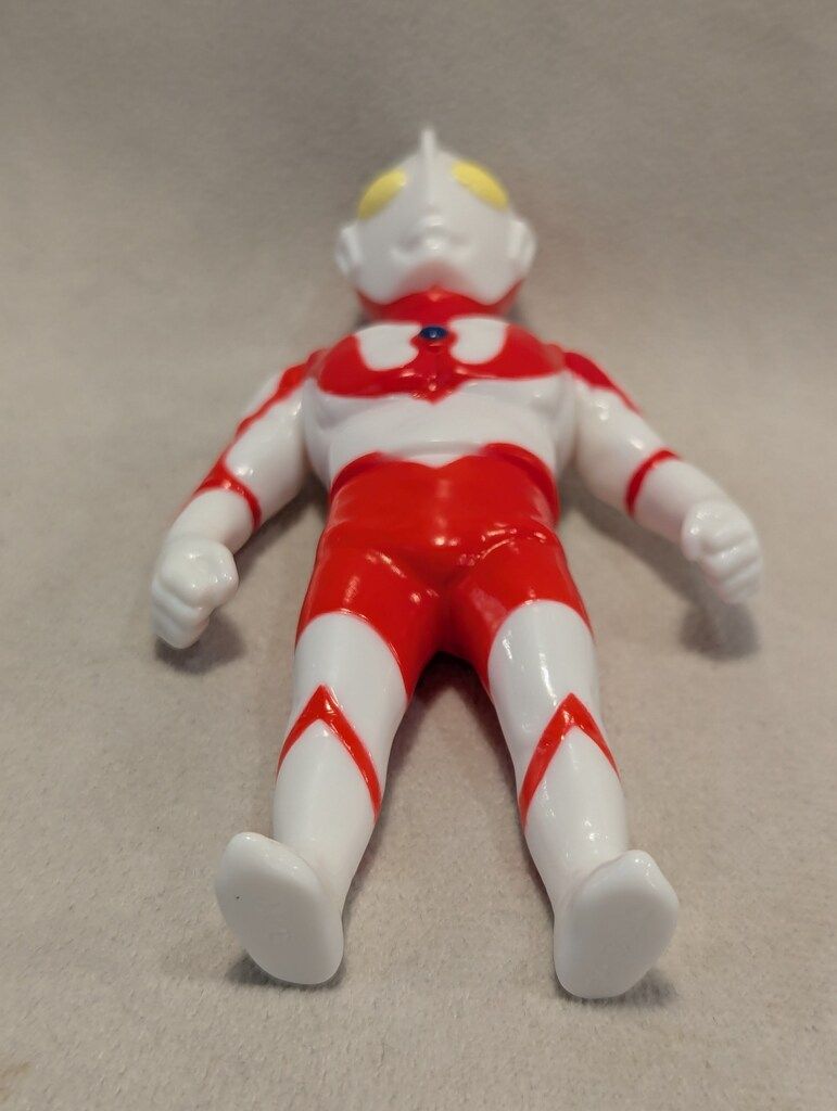 MAXTOY ミニソフビ怪獣倉庫シリーズ ウルトラマン 白成型/赤/目黄