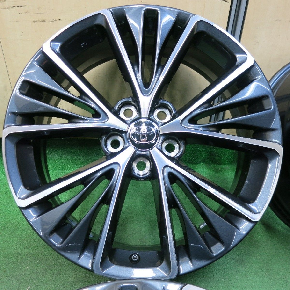 ☆トヨタ 60プリウス 純正ホイール 17インチ 4本 送料込☆ 60プリウス