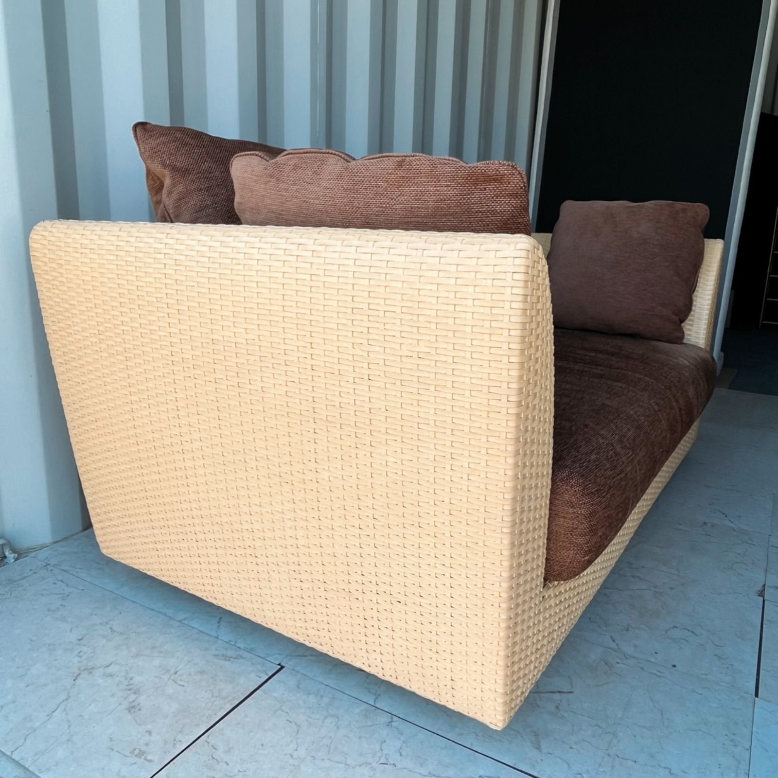 取付無料！アルフレックス Aソファ ホリデイズ水牛革ブラウンファブリックソファ✨ 取付無料！アルフレックス Aソファ ホリデイズ水牛革ブラウン