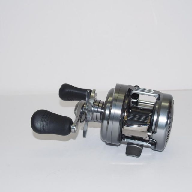 リール CALCUTTA CONQUEST DC Amazon | シマノ(SHIMANO) ベイトリール 両軸 20 カルカッタコン