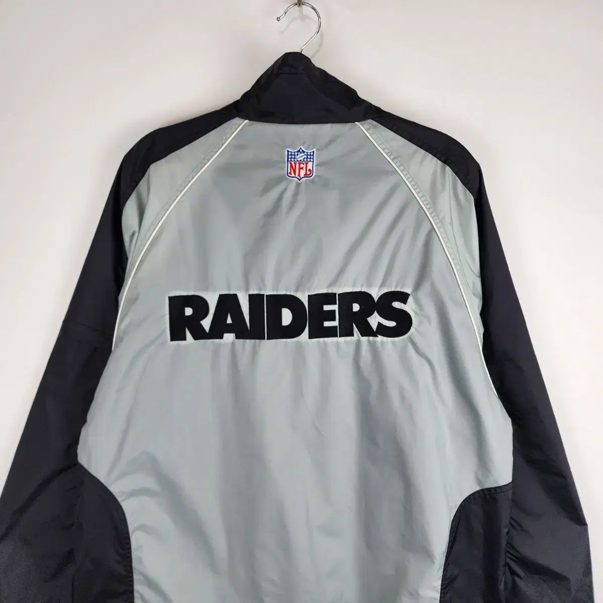 Reebok(リーボック) NFL オークランド レイダース ジャケット - メルカリ