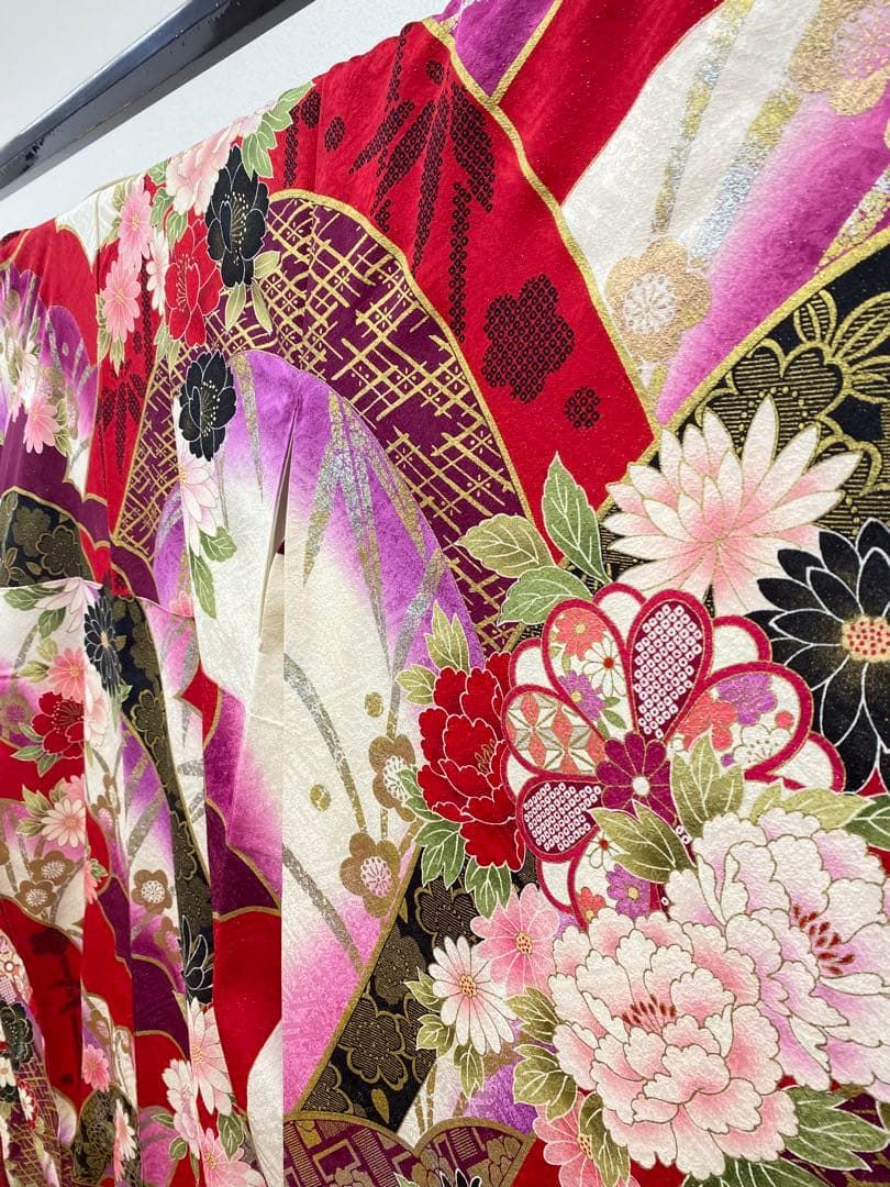 振袖 豪華 銀通し 金彩 銀彩 ラメ刺繍 牡丹 身丈161cm 撥水加工済