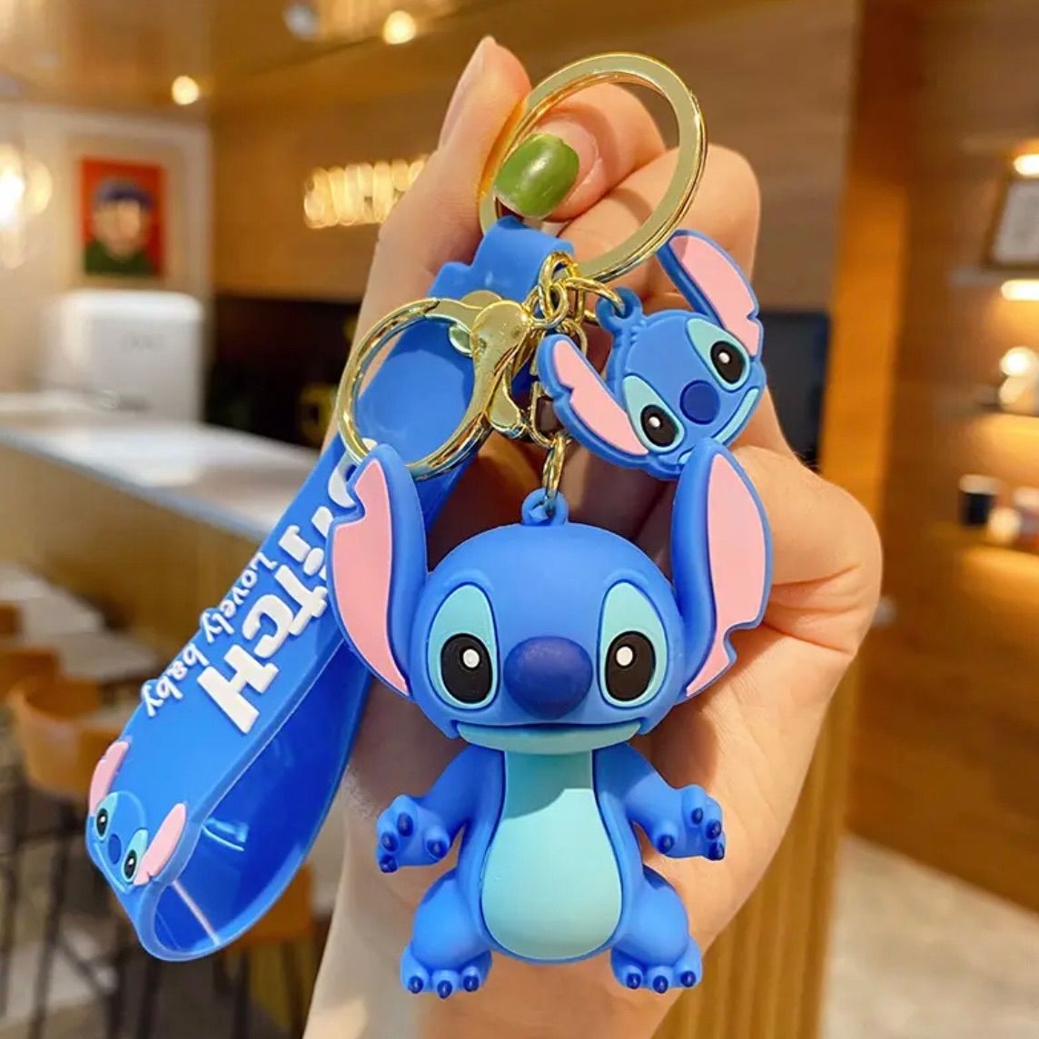 ディズニー Disney スティッチ STITCH スクランプ 3Dラバーキーホルダー ス 車 鍵 キーリング 可愛いペンダント 人形 ギフト プレゼント 漫画 ゲーム キャラクター コレクション ミニチュア 置物 フィギュア PVC バッグ着脱 人気アニメ