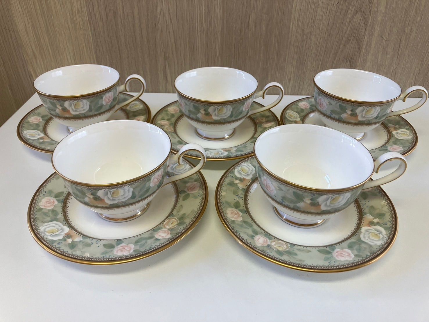 MIKASAミカサ BONECHINAボーンチャイナ VICTORIAN TRADITION カップ - ソーサー 5客セット ティーカップ コップ 食器 陶器