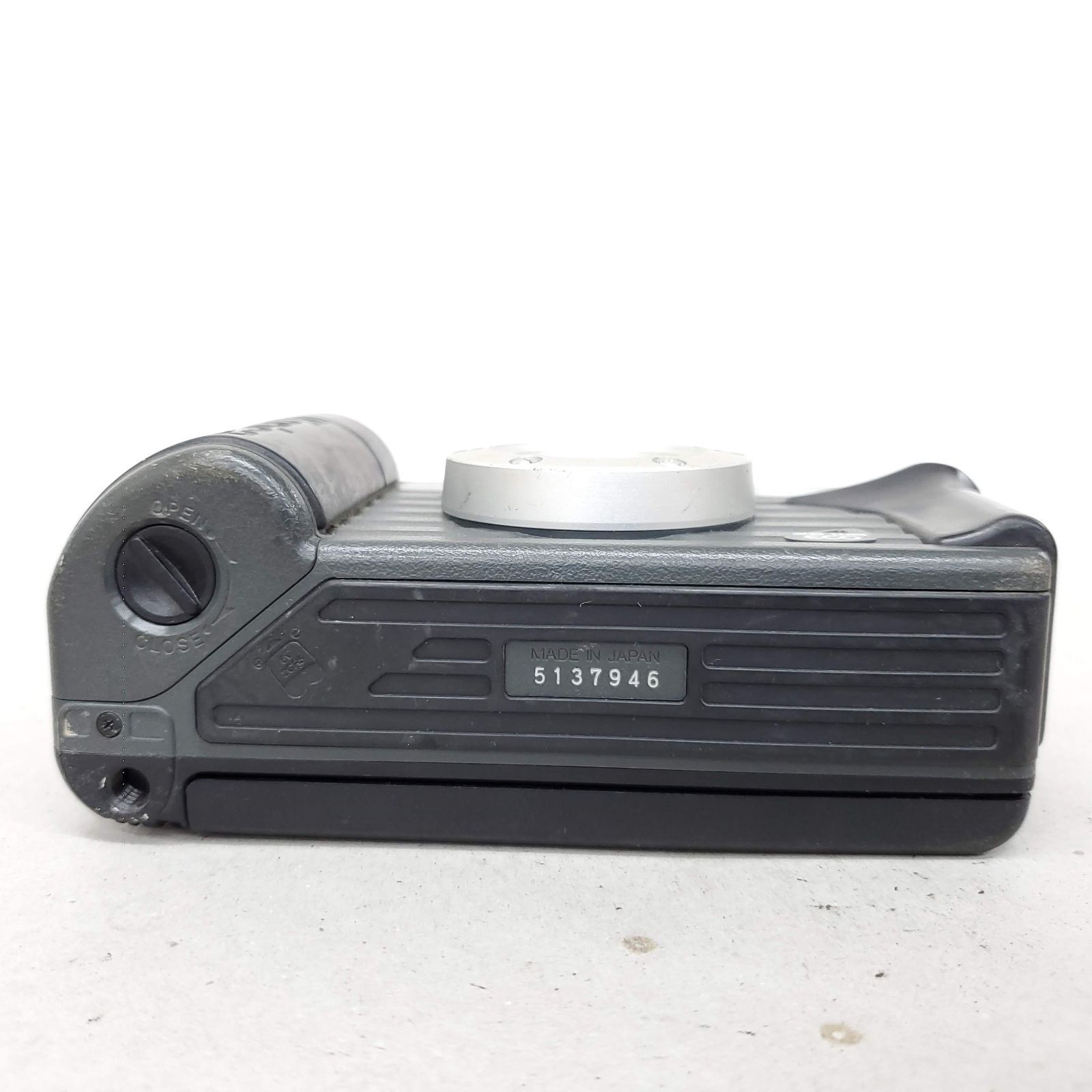  KONICA 現場監督 28 F 1014 14 e コンパクトカメラ(フィルム) フィルムカメラ