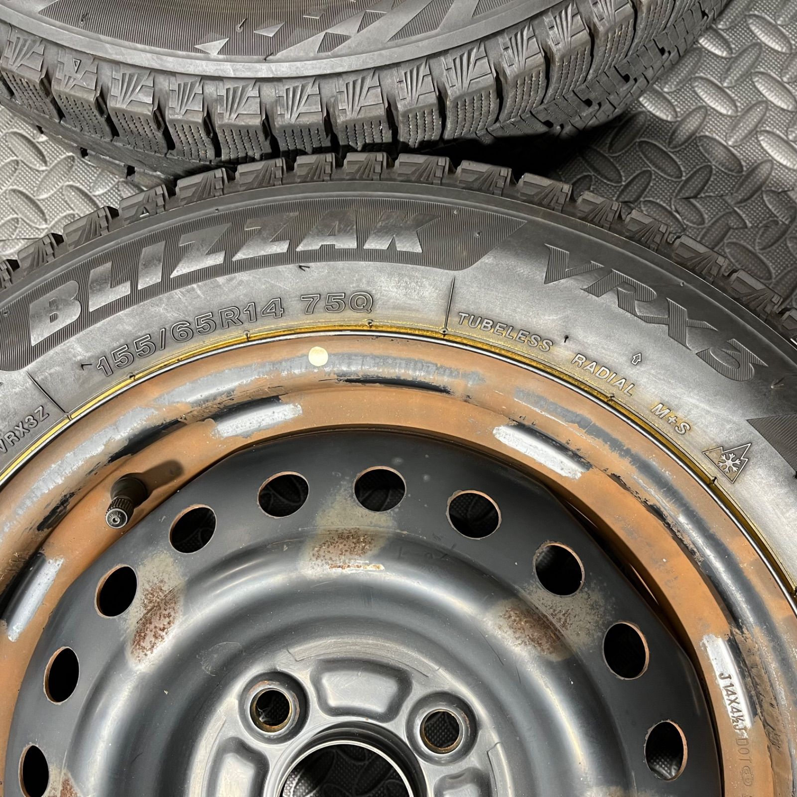 キャンバス スタッドレスタイヤ