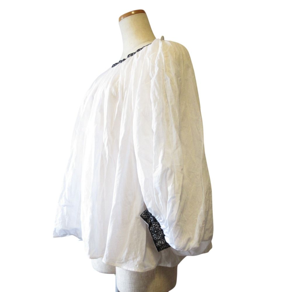 ギャザーブラウス