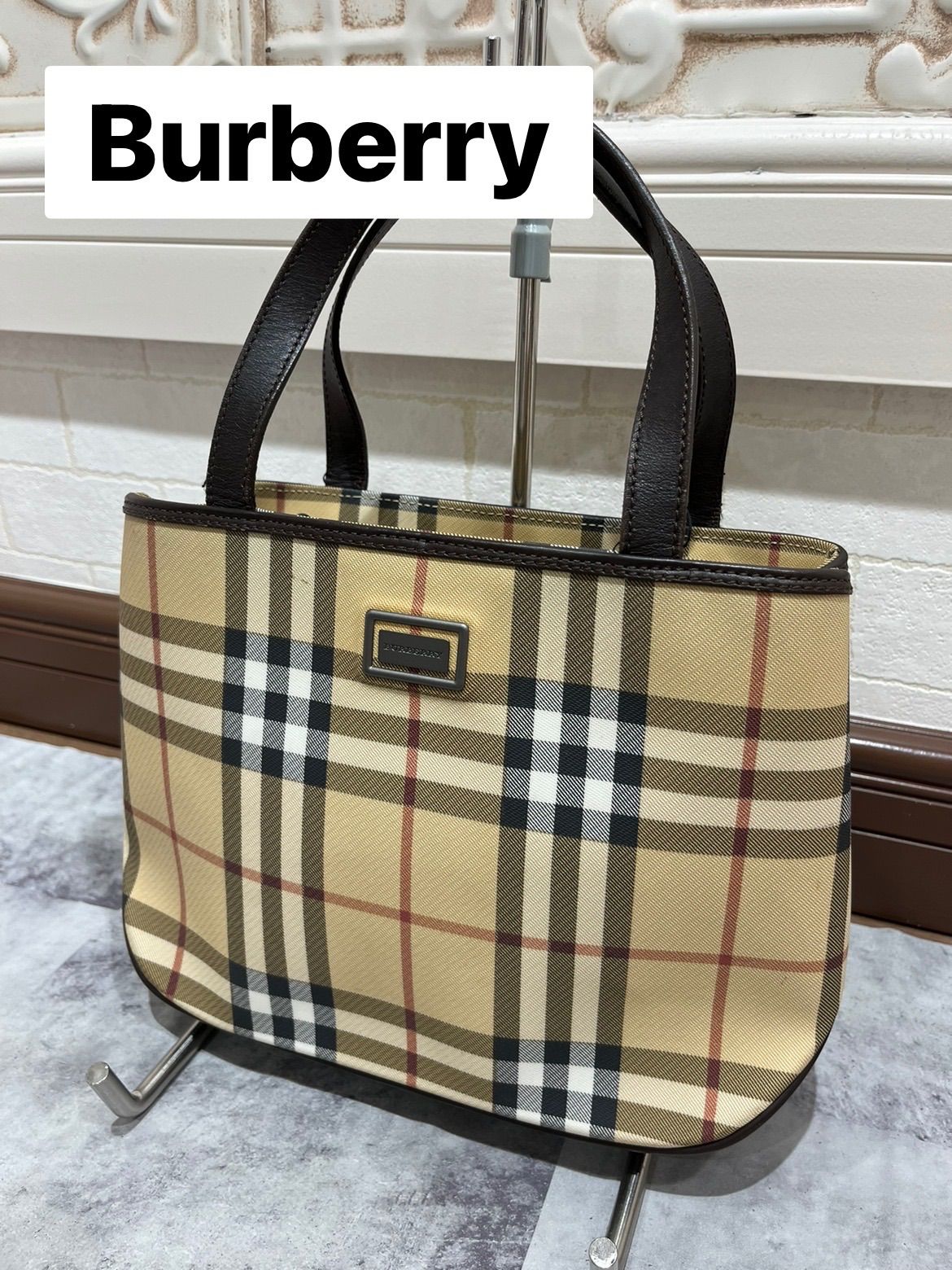 バーバリー BURBERRY ハンドバッグ - ハンドバッグ