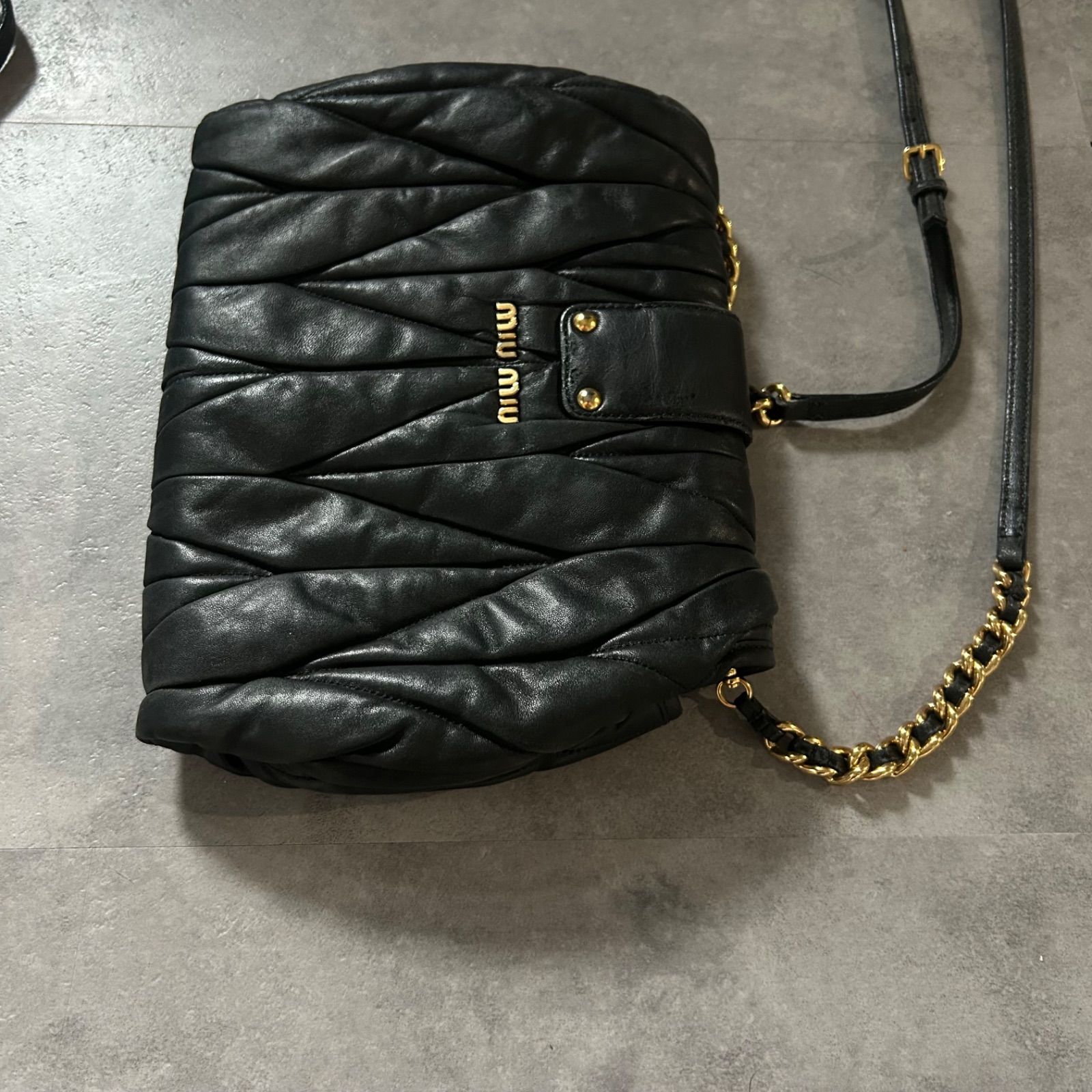 2way❗️ miumiu leather shouler bag black - メルカリ