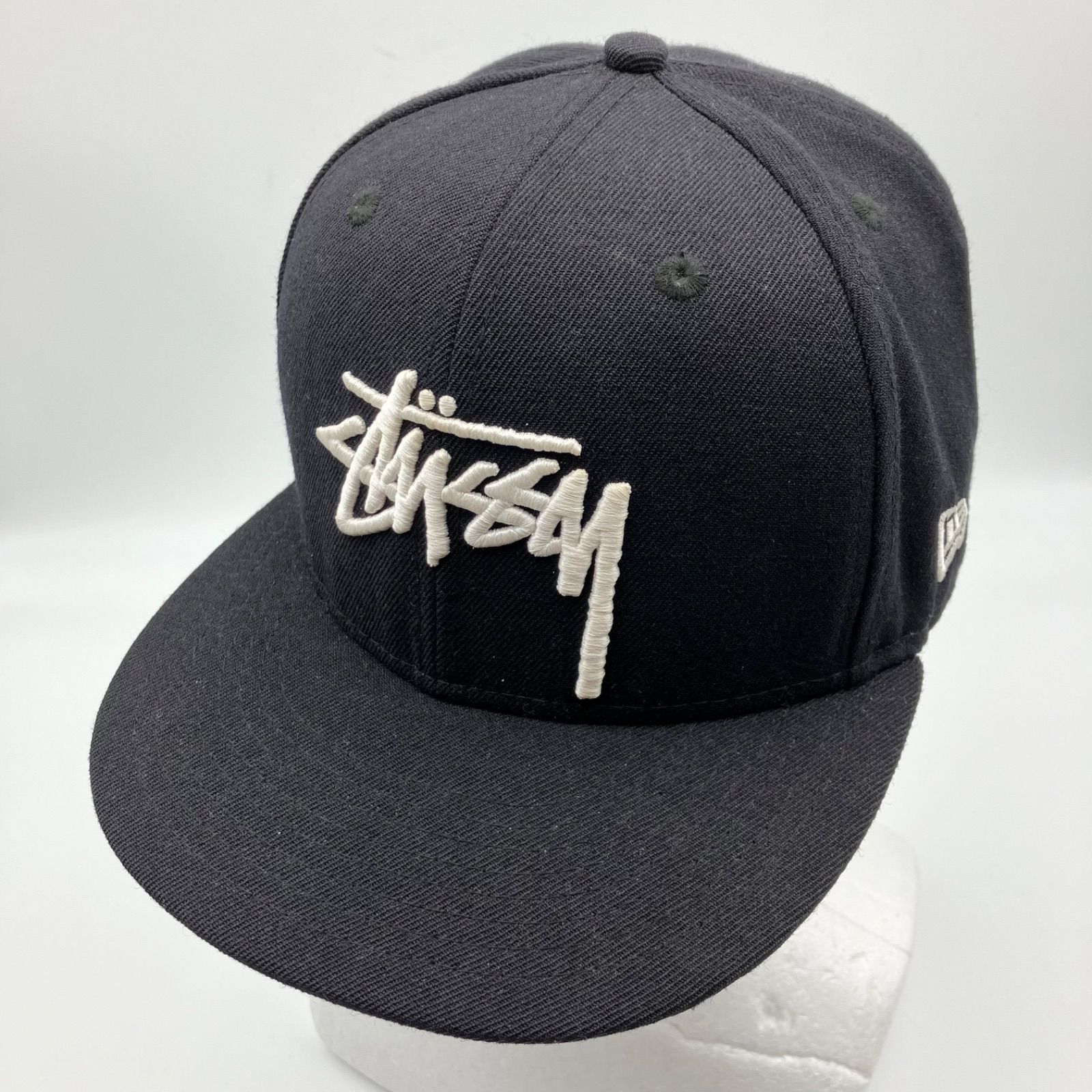 NEW ERA × STUSSY ニューエラ ステューシー ロゴ 刺繍 コラボ キャップ 帽子 ブラック 黒 59fifty 57.7cm メンズ  SG177-5 - メルカリ