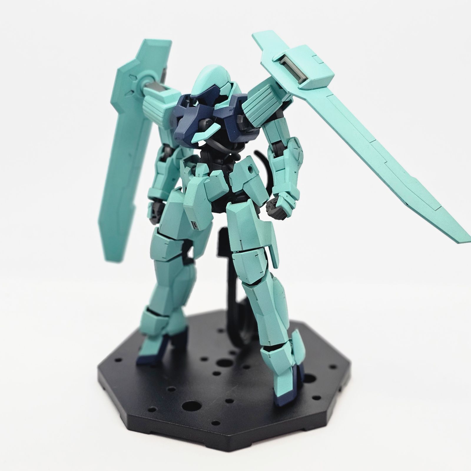 HG　グレイズリッター（改修品）ガンプラ　完成品　ジャンク