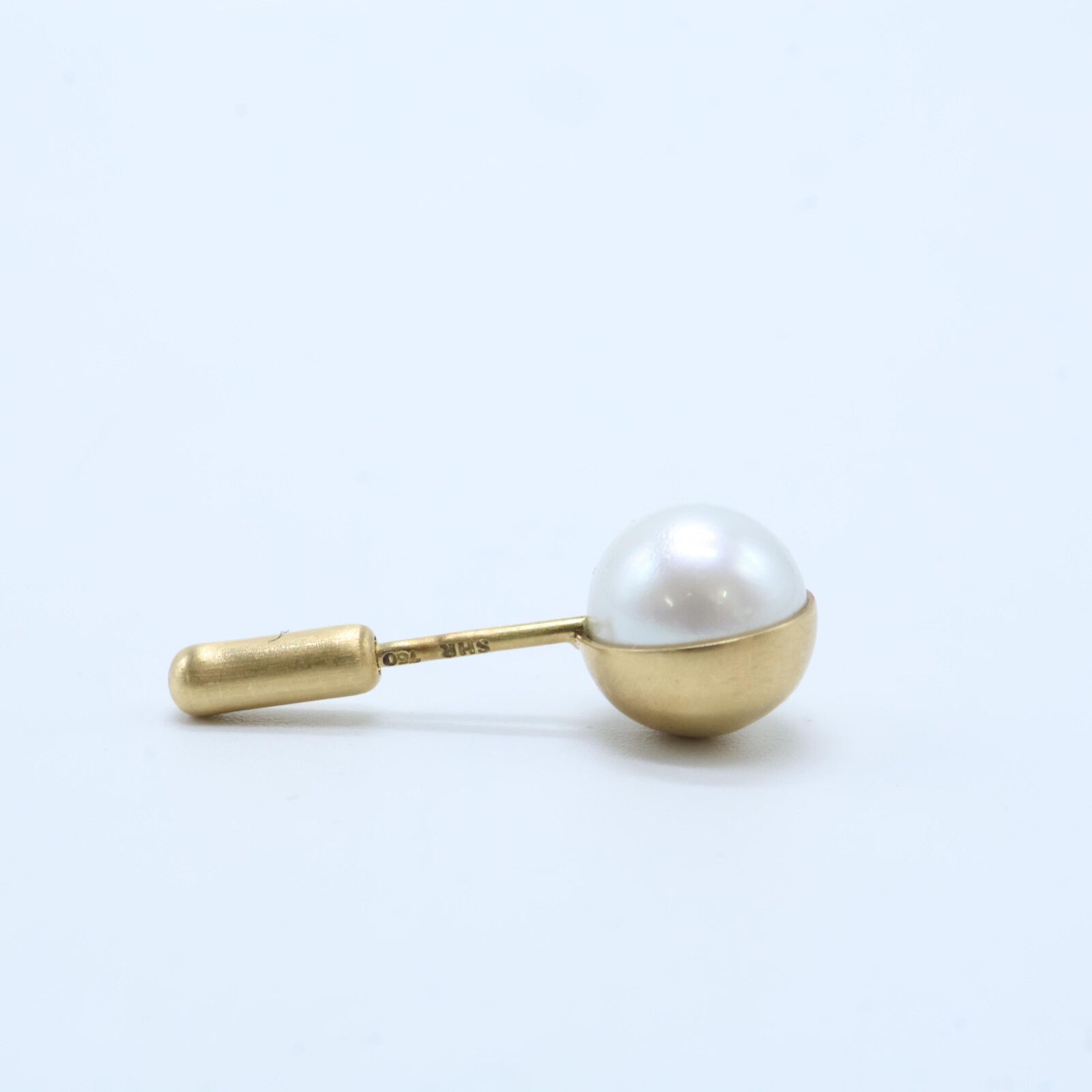 Shihara ピアス シハラ　パール　ハーフパールピアス　90° Shihara ピアス シハラパールハーフパールピアス90°