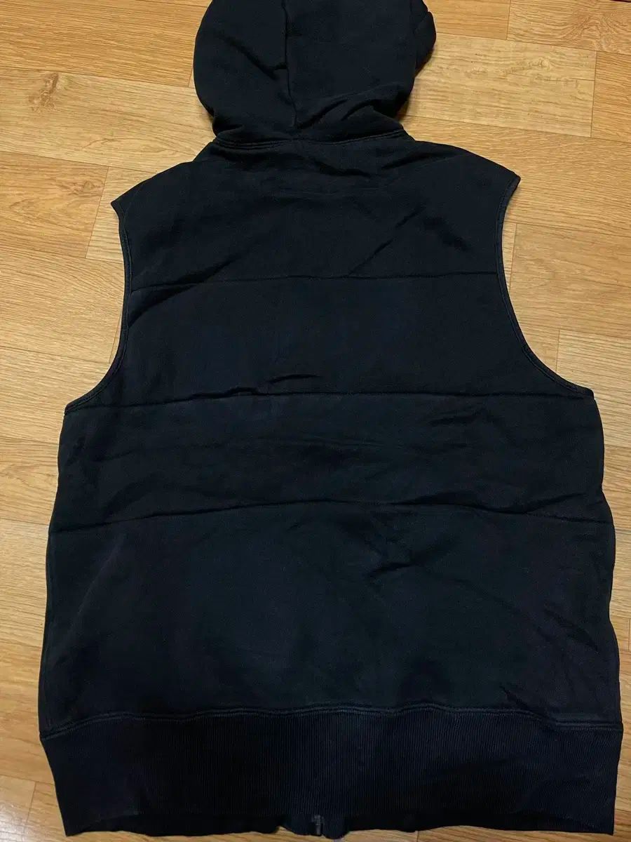 100