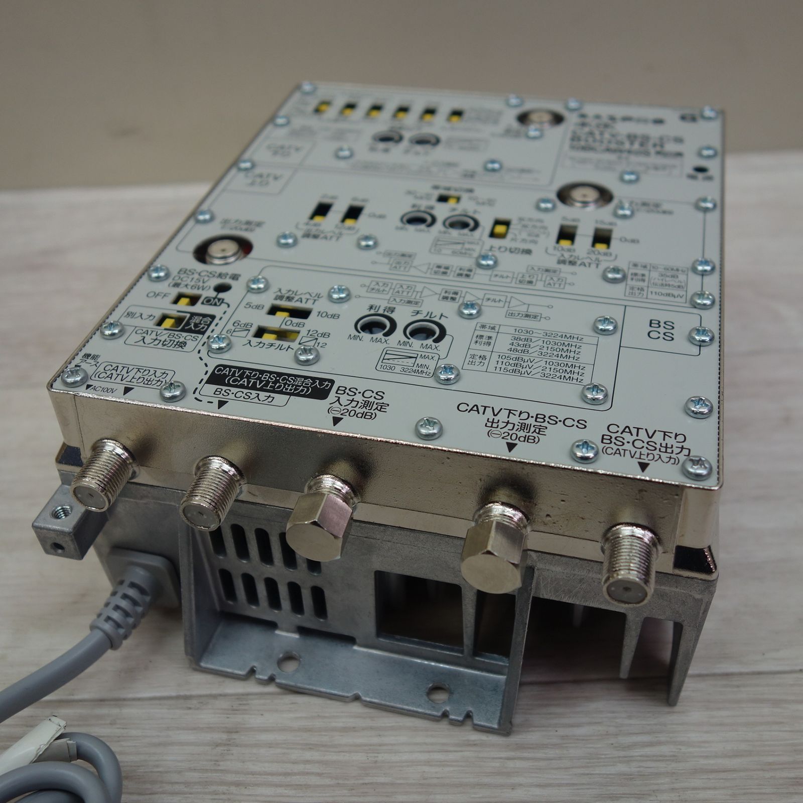 マスプロ CATV・BS・CSブースター 10BCAW40S 4K8K 美品 楽天市場】マスプロ 4K・8K対応 CATV/BS(CS)ブースター40dB型