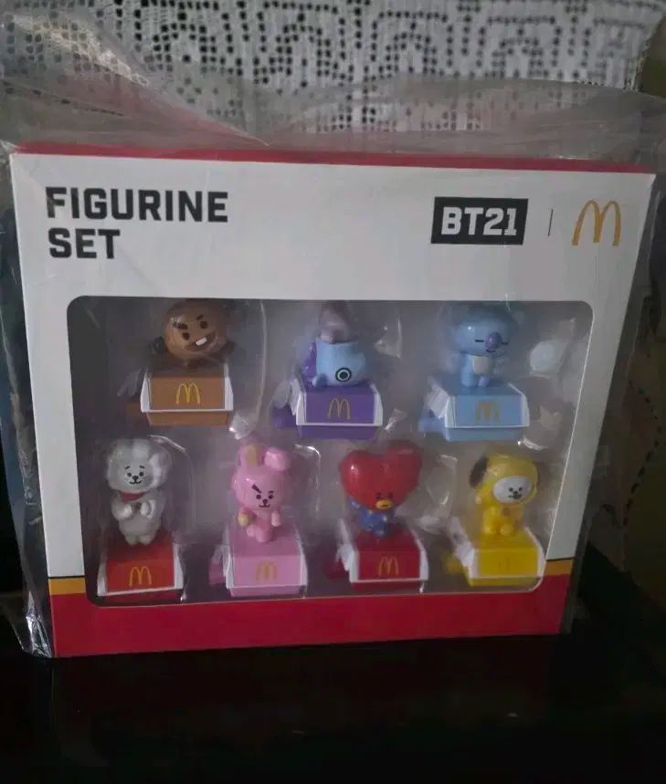 BT21 フィギュアセット 韓国マクドナルド 韓国マクドナルド に「#BT21」のフィギュアが登場！ 販売期間は