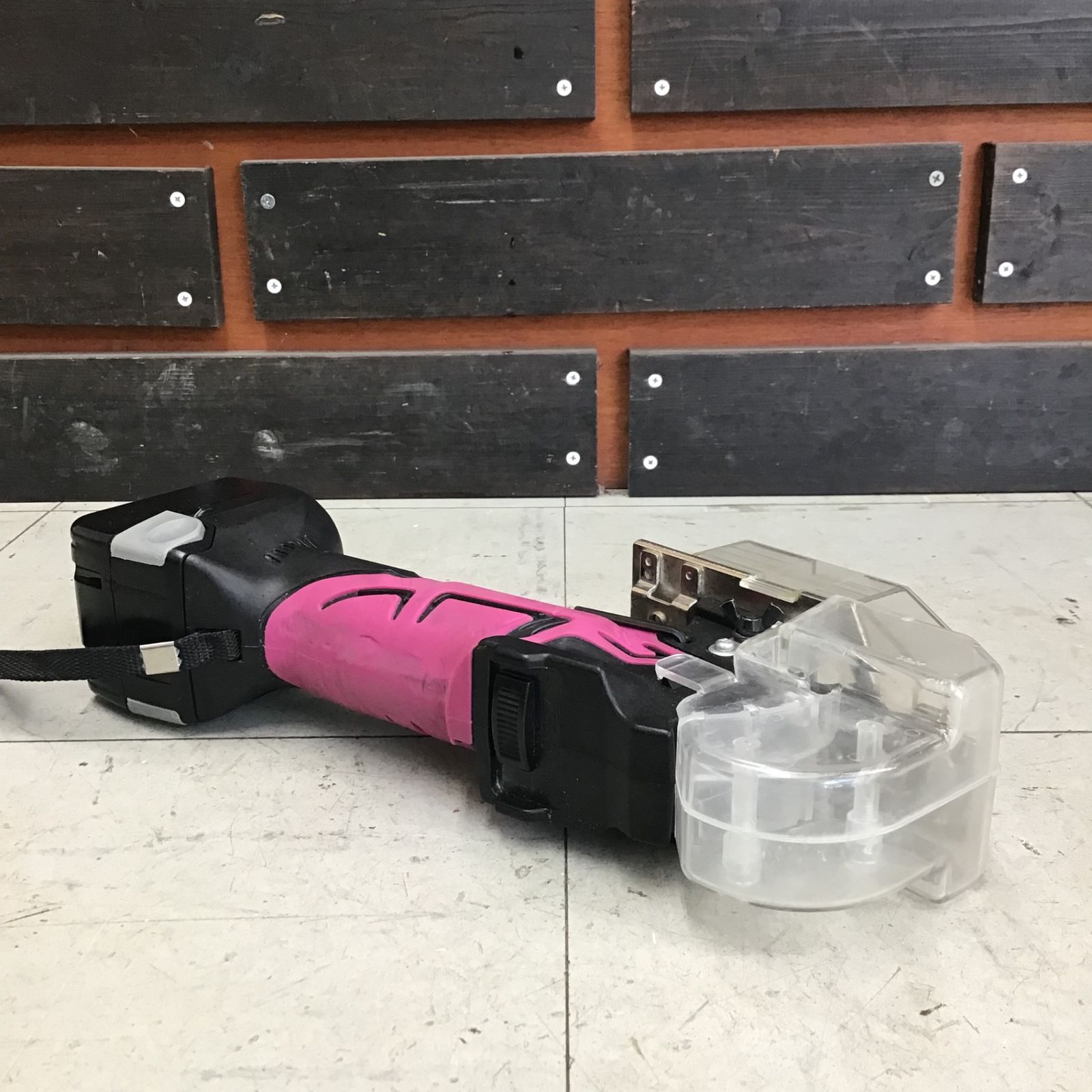 中古品】ハイコーキ/HIKOKI ※旧:日立工機 14.4Vコードレスナイフカッタ 