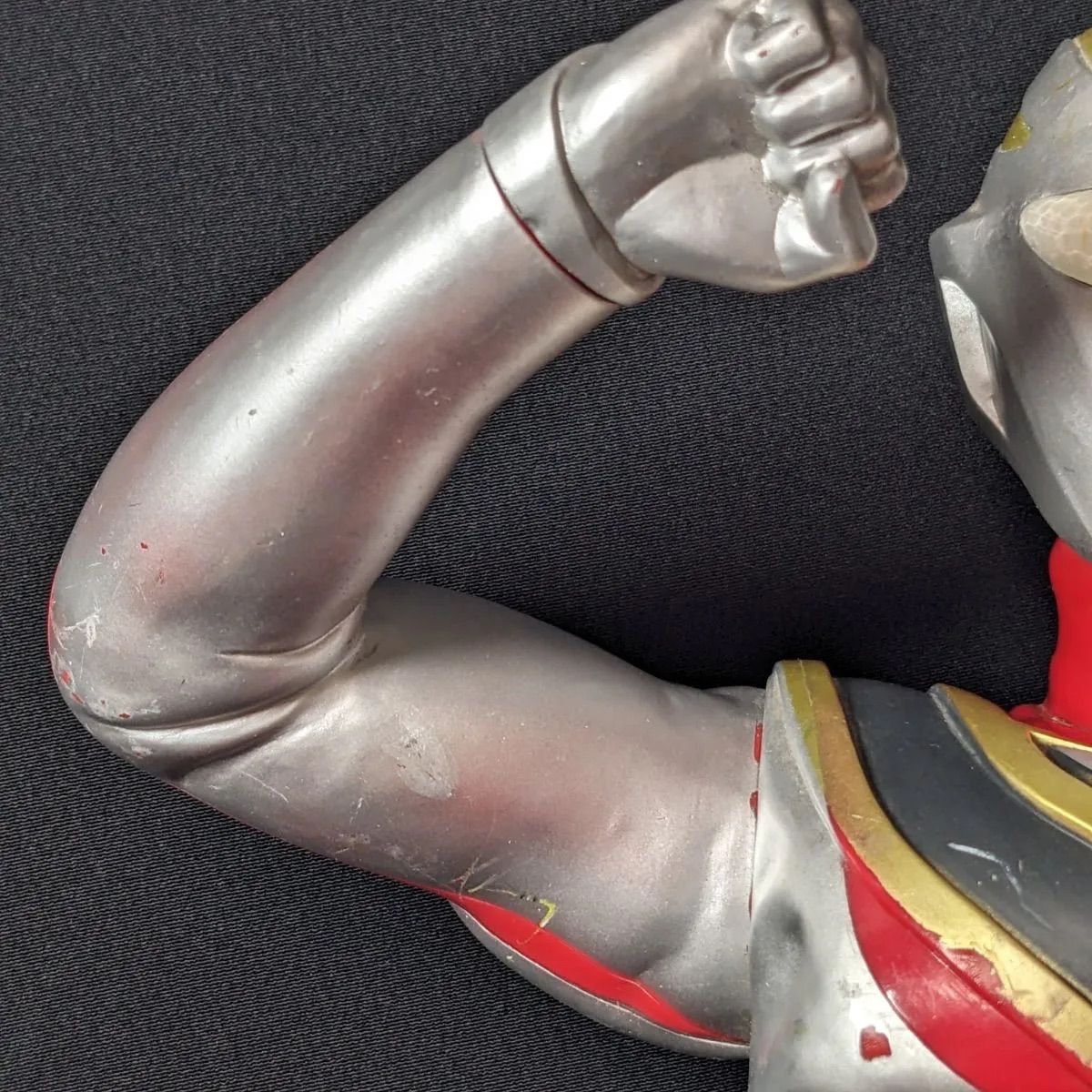 1998年／ウルトラマン・ガイア。巨大ソフトビニール人形。バンダイ。日本製。 ウルトラマンガイア 全長48cm 1998年製 ビッグサイズソフビ 特大