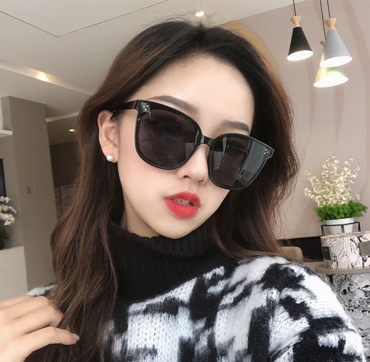 サングラス 黒 ビックフレーム 韓国 オシャレ メガネ  小顔効果  紫外線