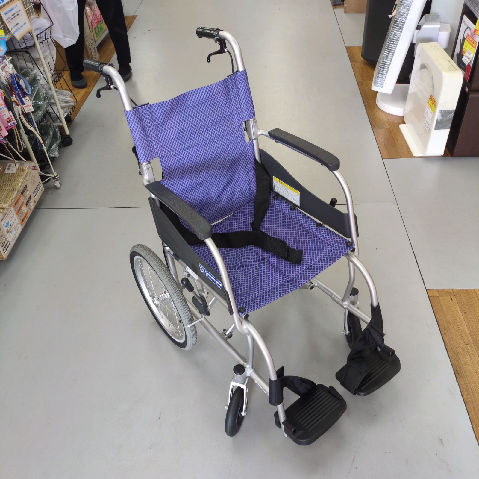 J220 比較的キレイ 車いす 介助式 カワムラ KF16-40SB