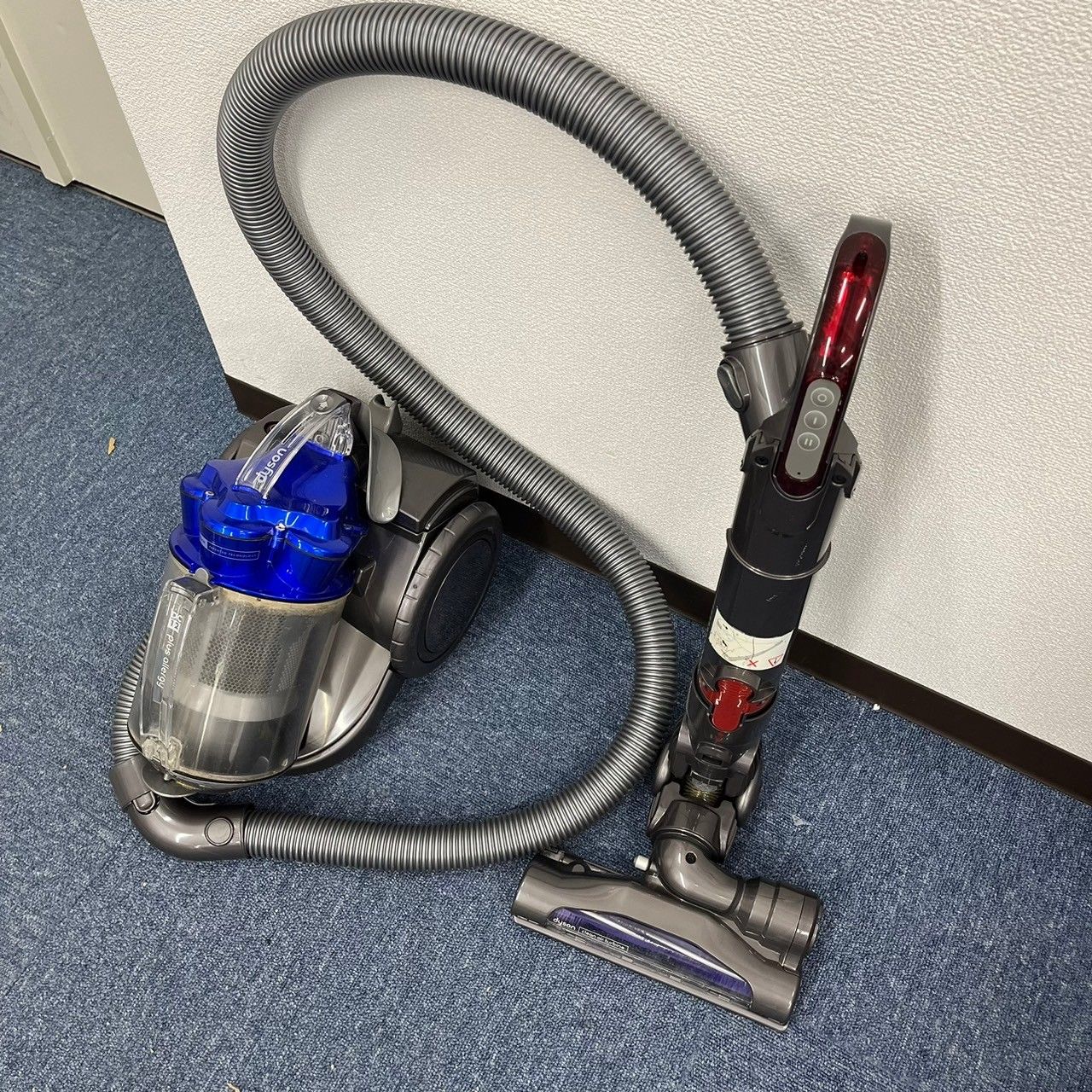 ダイソンdyson plus DC12 サイクロン式掃除機 Dysonダイソン□DC12□サイクロンクリーナー 買取専門【アドア