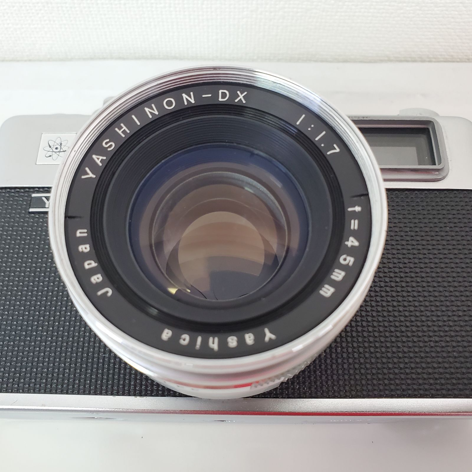 ヤシカ・エレクトロ35／フイルム式一眼レフカメラ。【カバーなし　作動不確認】。 ヤシカ・エレクトロ35／フイルム式一眼レフカメラ。【カバーなし