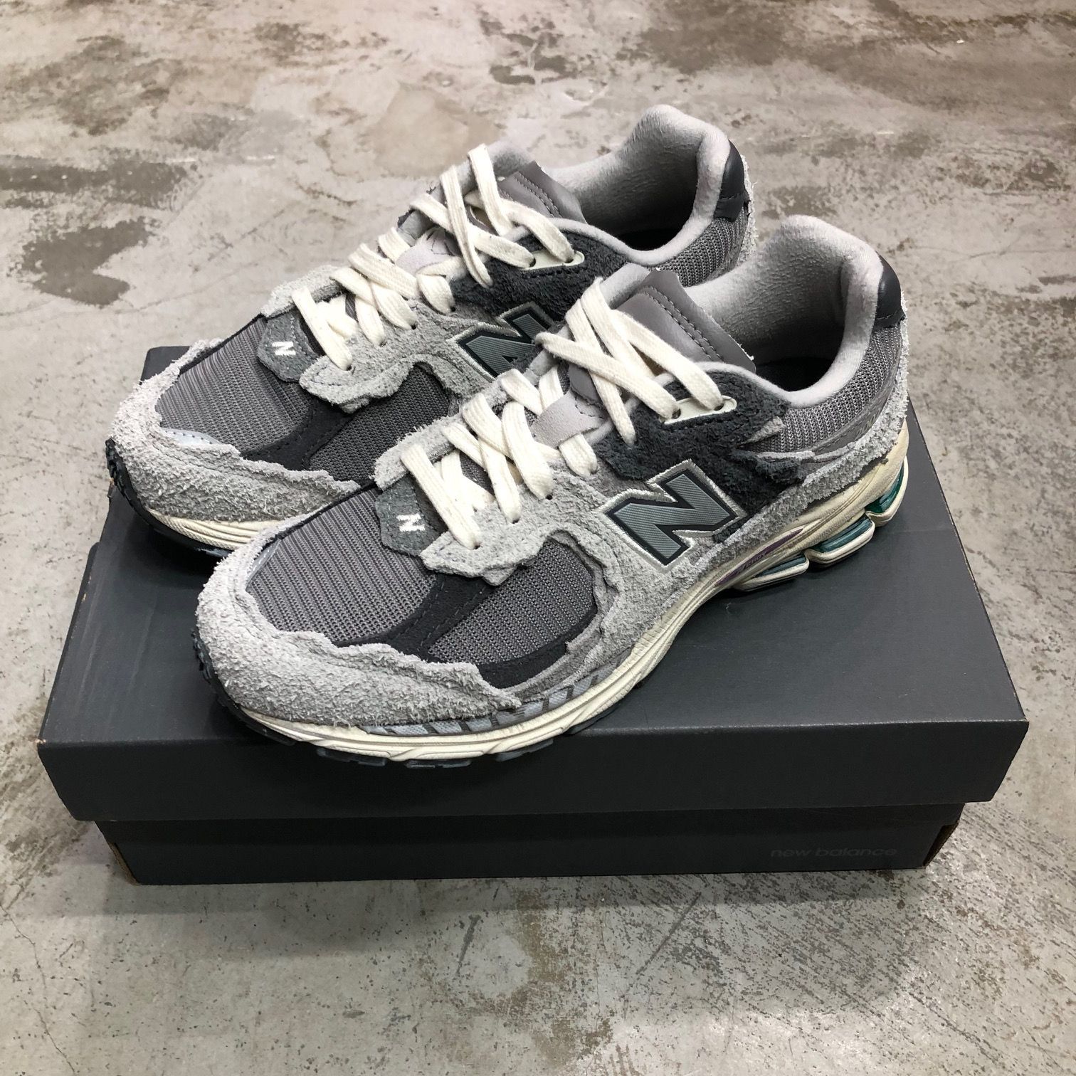 New Balance 2002R Protection Pack Rain Cloud M2002RDA 