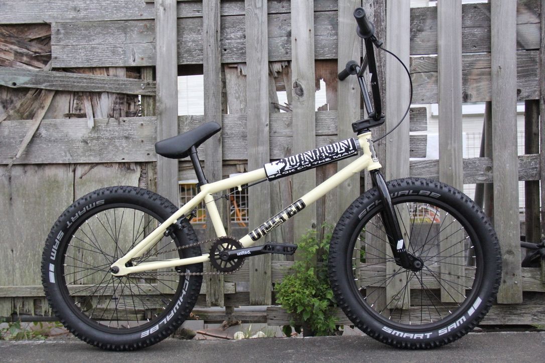 BMX 20 ストリート UNITED MOTOCROSS GLOSS SAND