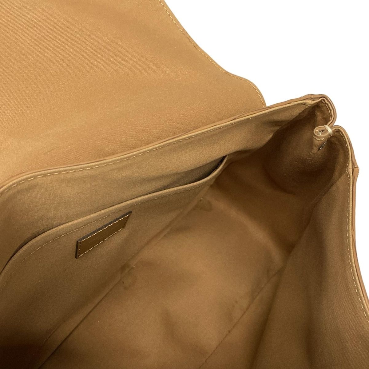 LOUIS VUITTON(ルイヴィトン) ショルダーバッグ エピ セギュールMM  