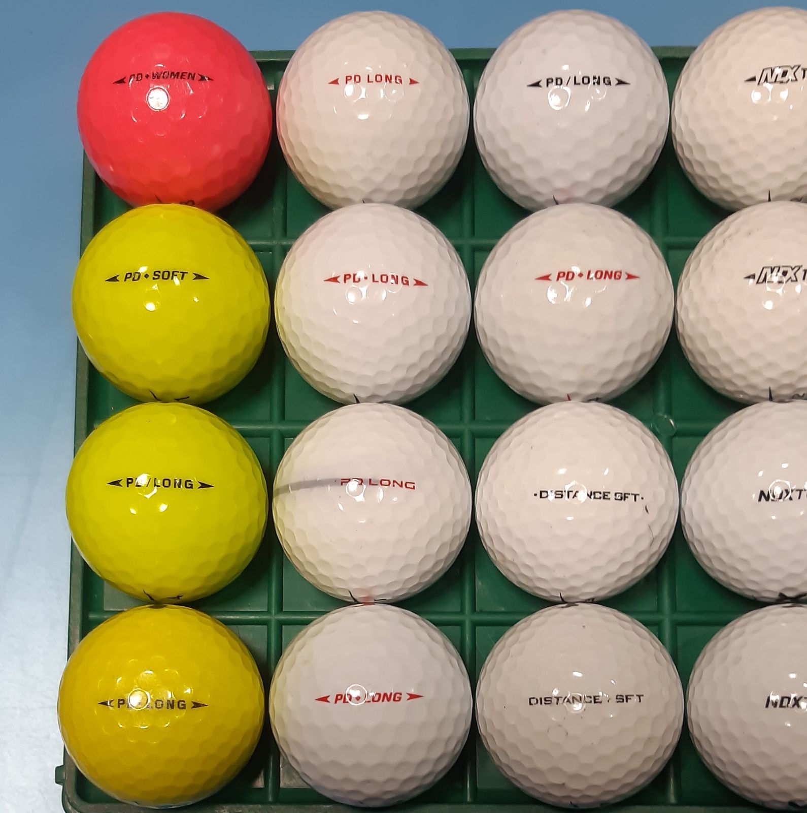 キャンペーンもお見逃しなく NIKE CRUSH ゴルフボール RED BALL 8個 新品未使用 レア