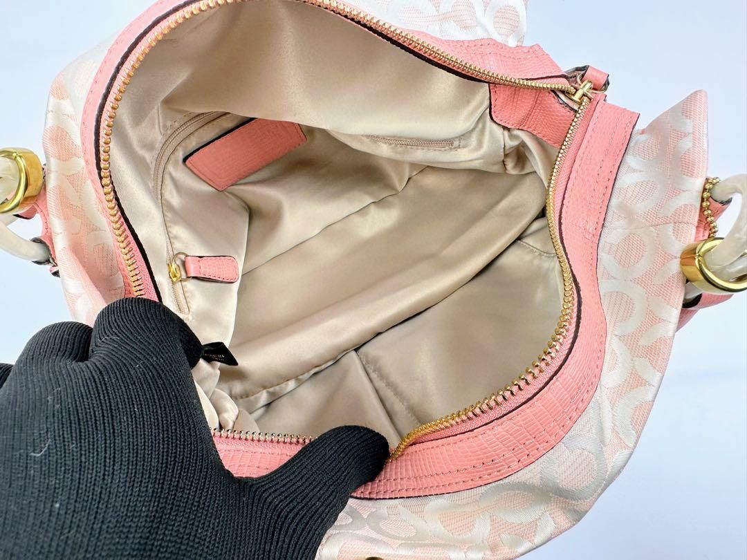 COACH トートバッグ ホワイト・ピンクのグラデーション COACH - 【新品】COACH トートバッグ ショルダーバッグ ピンク
