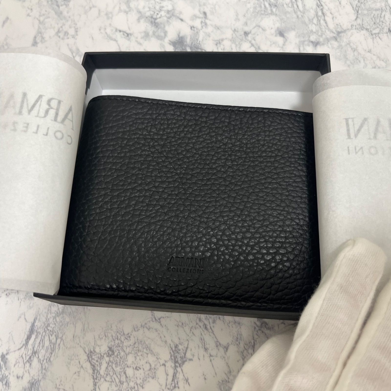 新品☆ ARMANI COLLEZIONI財布 新品・未使用】ARMANI COLLEZIONI アルマーニ 折りたたみ財布