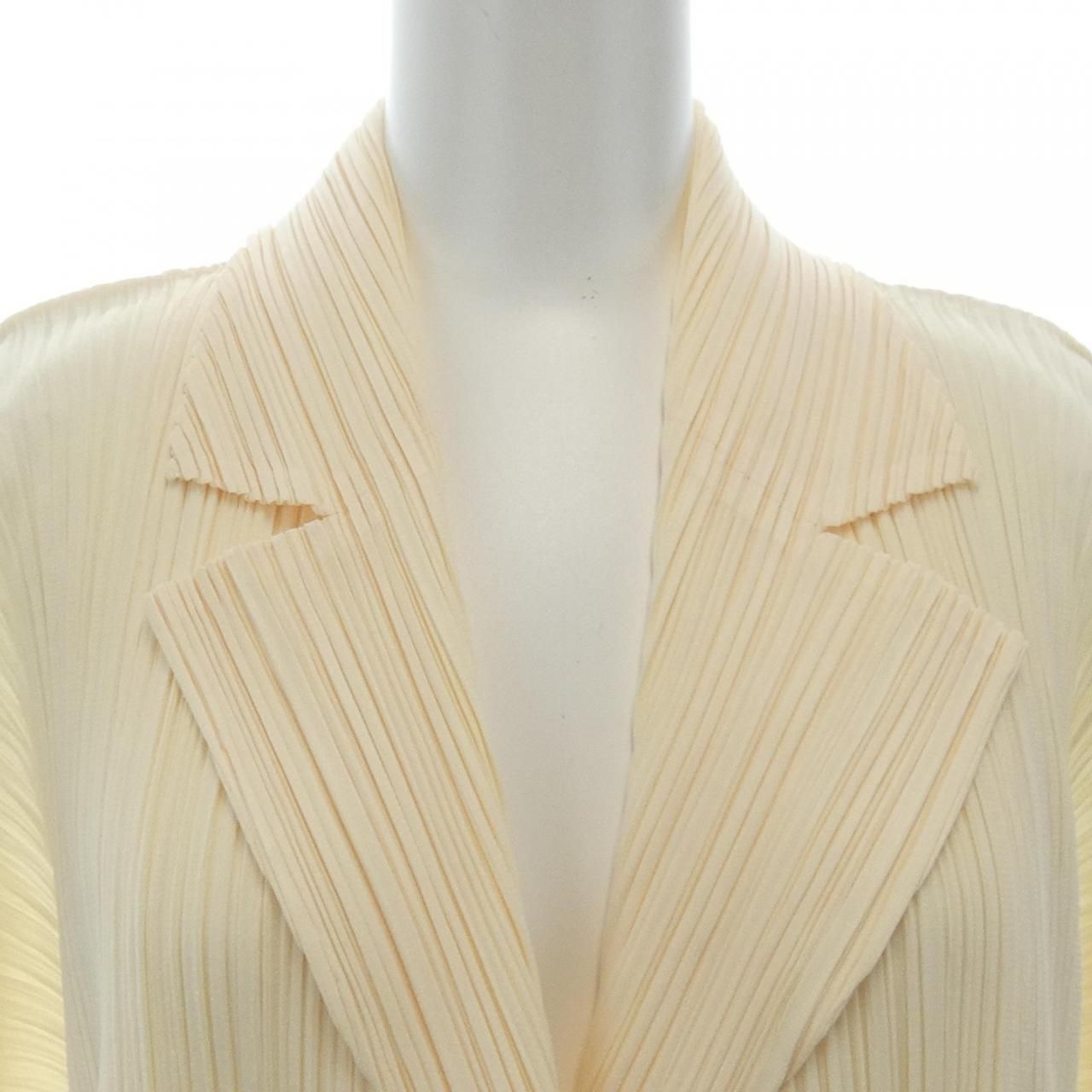 PLEATS