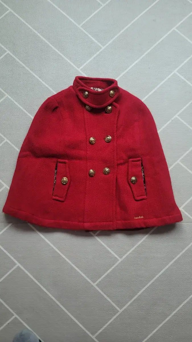 女の子 レッドケープ コート 110
