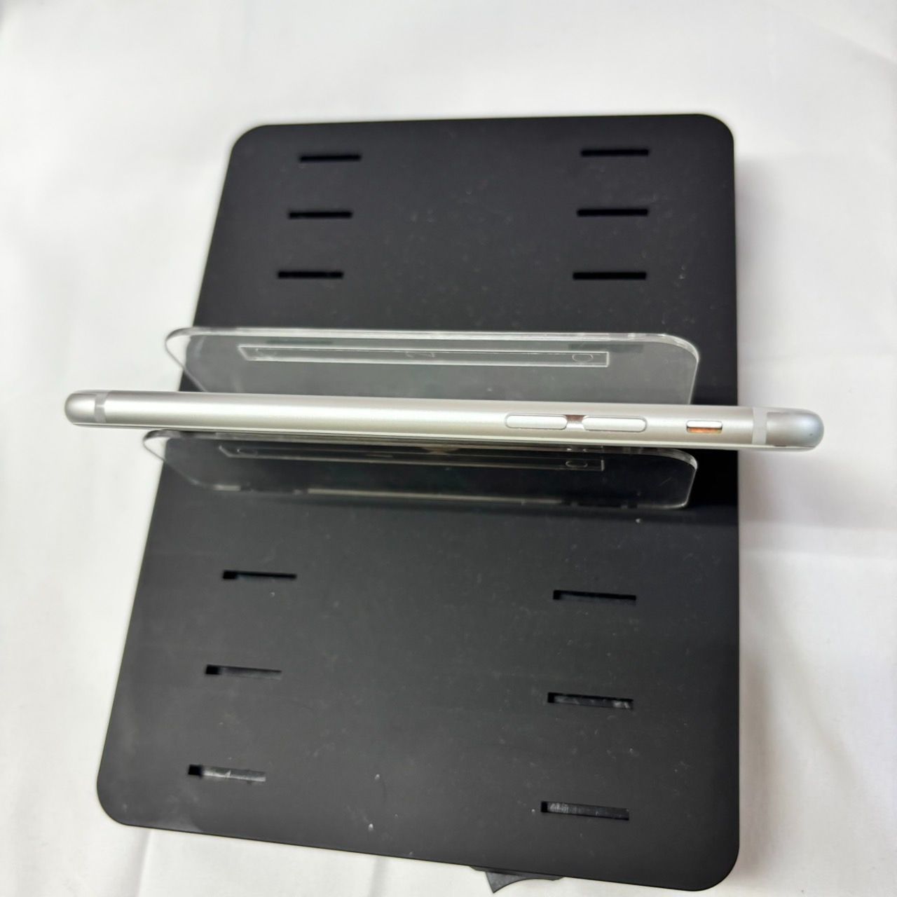 ジャンクApple iPhone 6sと6シルバー 。 Apple iPhone 6s シルバー simフリー ジャンク 188 - メルカリ